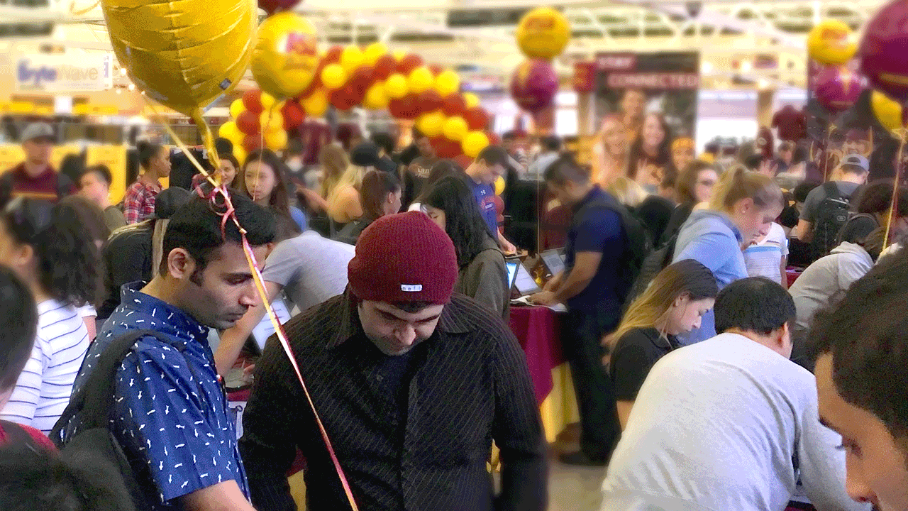 https://www.herffjones.com/wp-content/uploads/2021/08/gradfair_T2_MAIN.gif